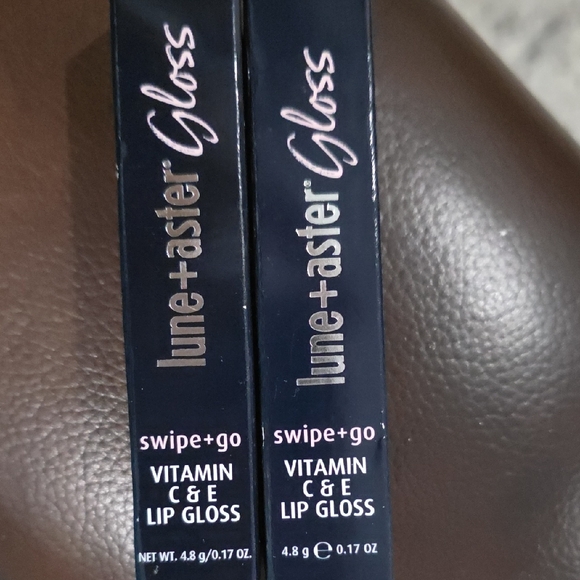 lune + aster Other - Lune+Aster Vitamin C&E Lip Gloss Set 2